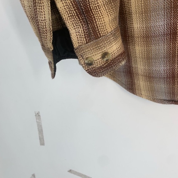 Wrangler Expeditions Men's Brown and Yellow Soft Flannel Button Down Shirt - Picture 11 of 12